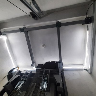 Strop výtahové šachty s ukotvením