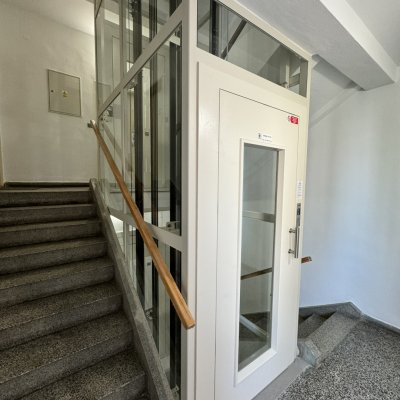 Osobní výtah v bytovém domě v Brně - pohled na těleso