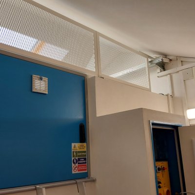 Elektrozařízení osobního výtahu, realizace od firmy VÝTAHY, s.r.o.